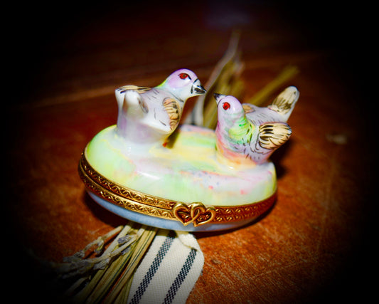 Two Love Doves From Limoges France       Sku: L300