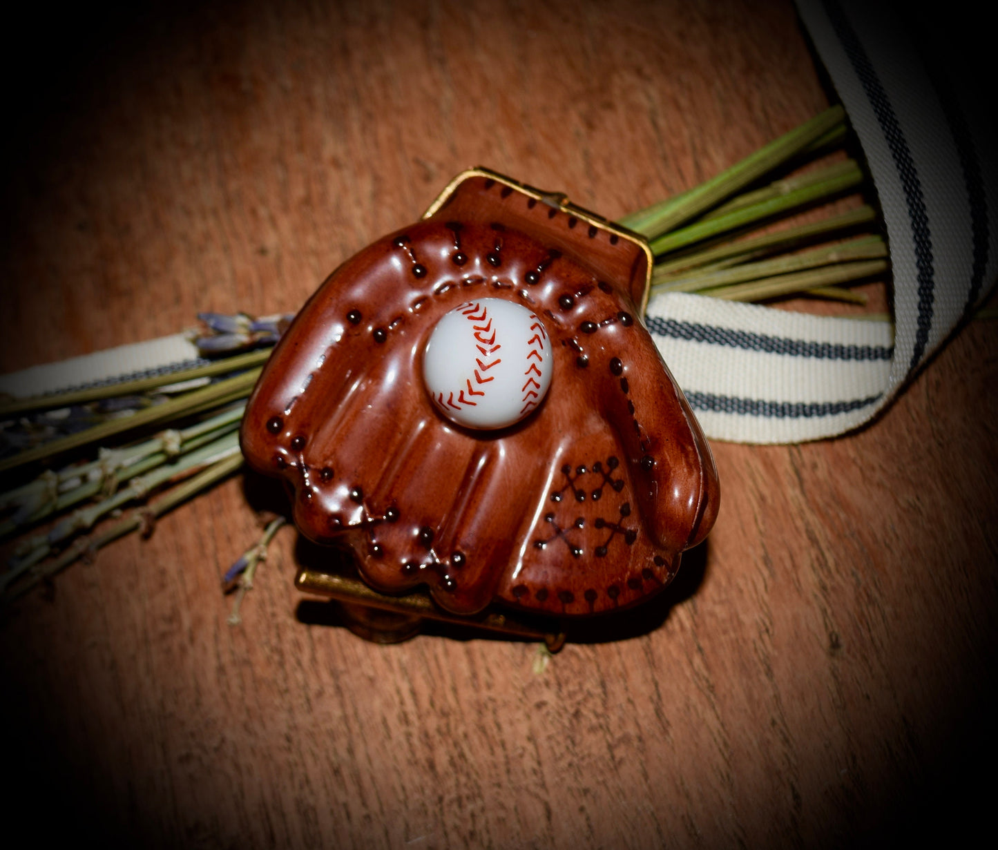 Unique Vintage Baseball Glove Limoges Box with Ball                 Sku: L337