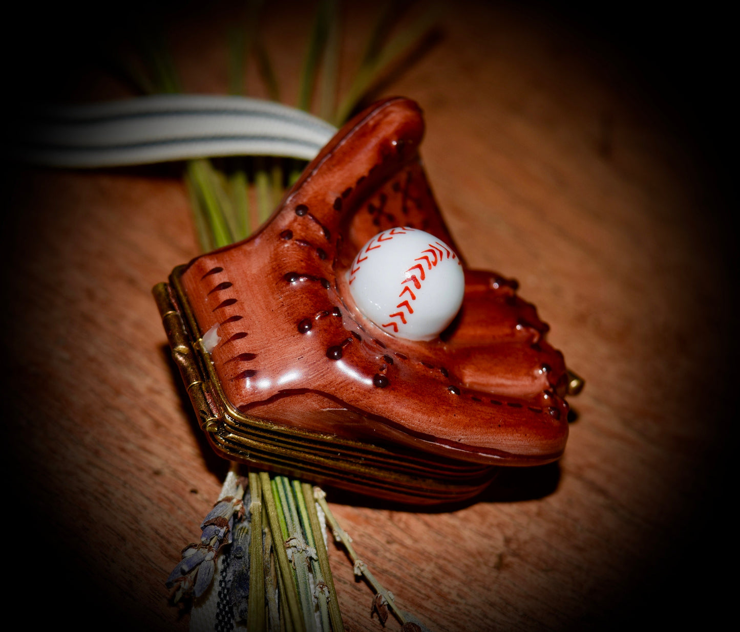 Unique Vintage Baseball Glove Limoges Box with Ball                 Sku: L337