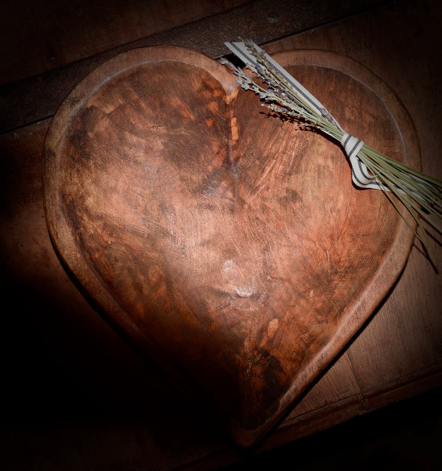 Heart Shaped Wood Dough Bowl               Sku: C514