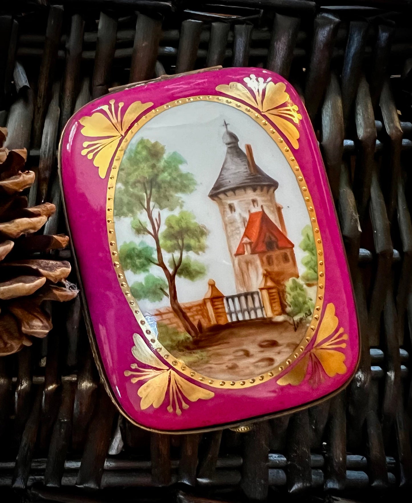 Vintage French Limoges Box with A Country Scene               Sku: L327