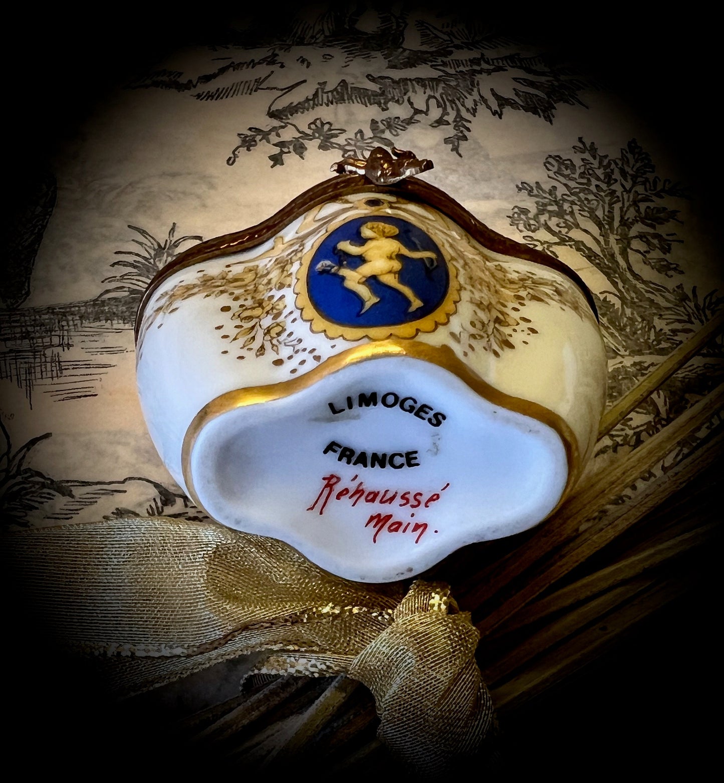 French Vintage Limoges Box with Cherub.                       Sku: L345