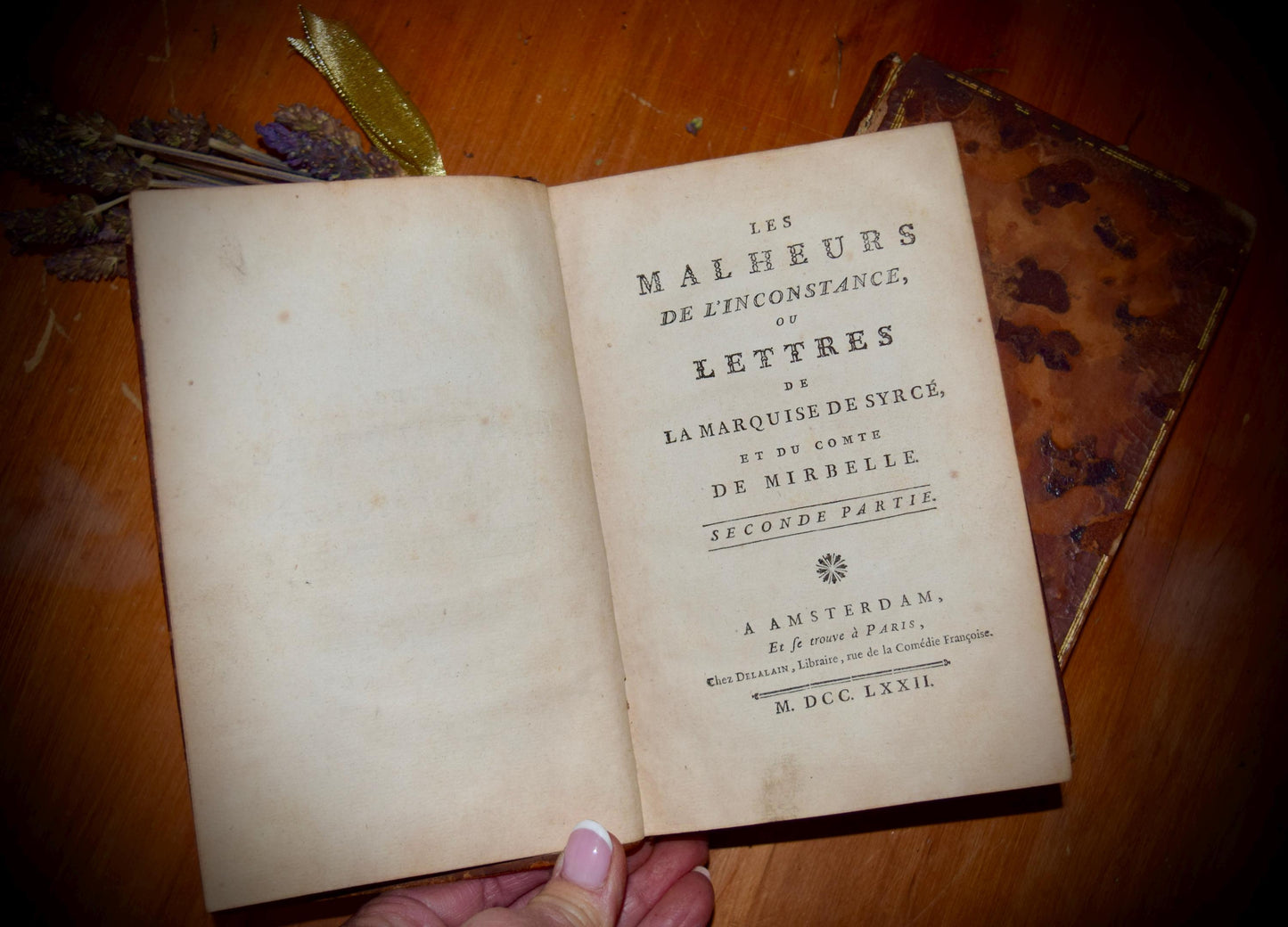 A Book set of "Les Malheurs de l'inconstancy ou Lettres"  c.1772.    Sku: B013