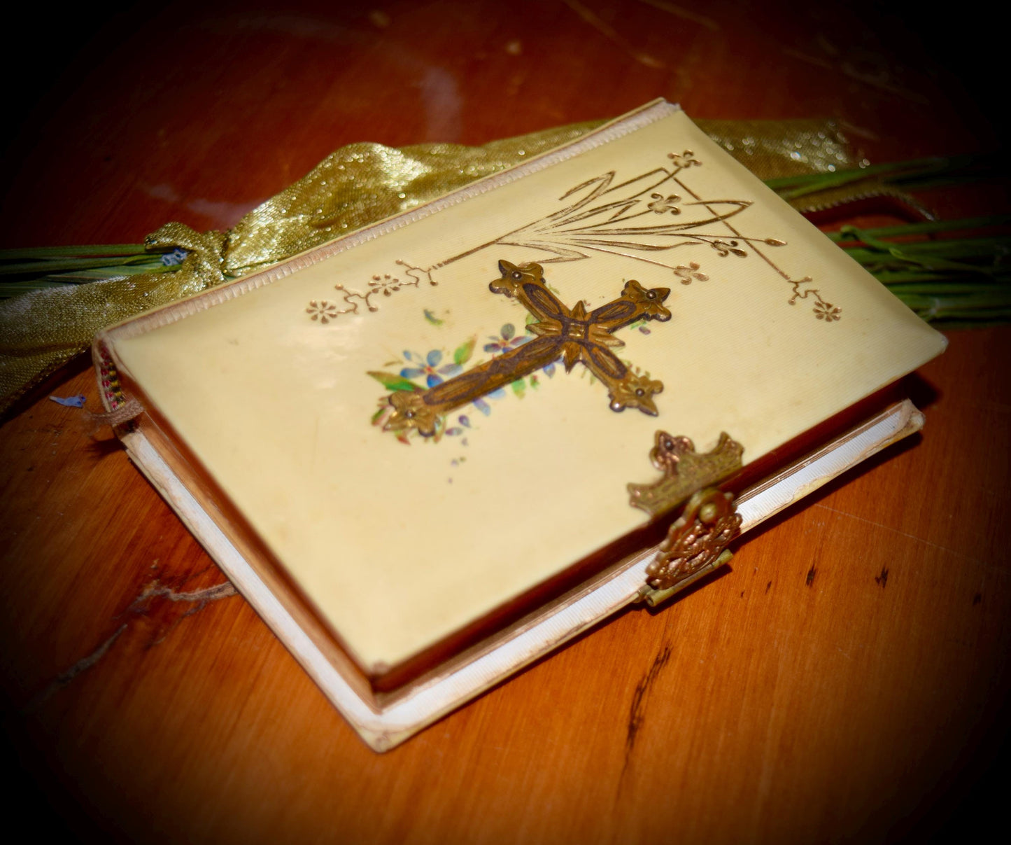 Celluloid Prayer Book with Cross, "Path to Heaven" (English) c.1909            Sku: R009