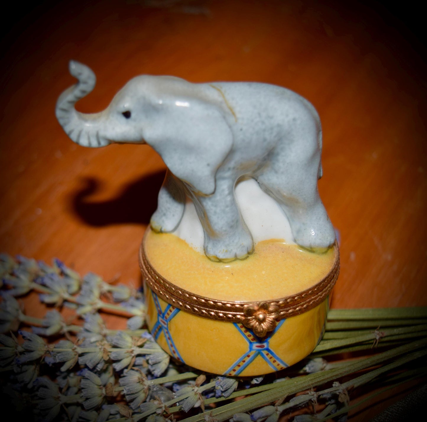 Rare Tiffany & Co. French Limoges Elephant Box                      Sku: L342