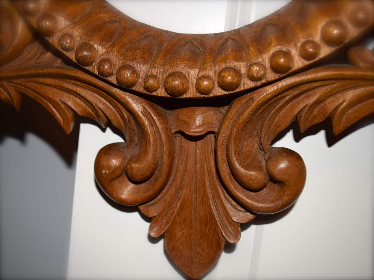 French Neoclassical Style Wood Carved Acanthus Frame   Sku: C020