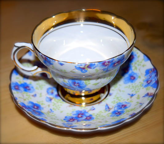 Beautiful Rosina English Fine Bone China Tea Cup   Sku: T158