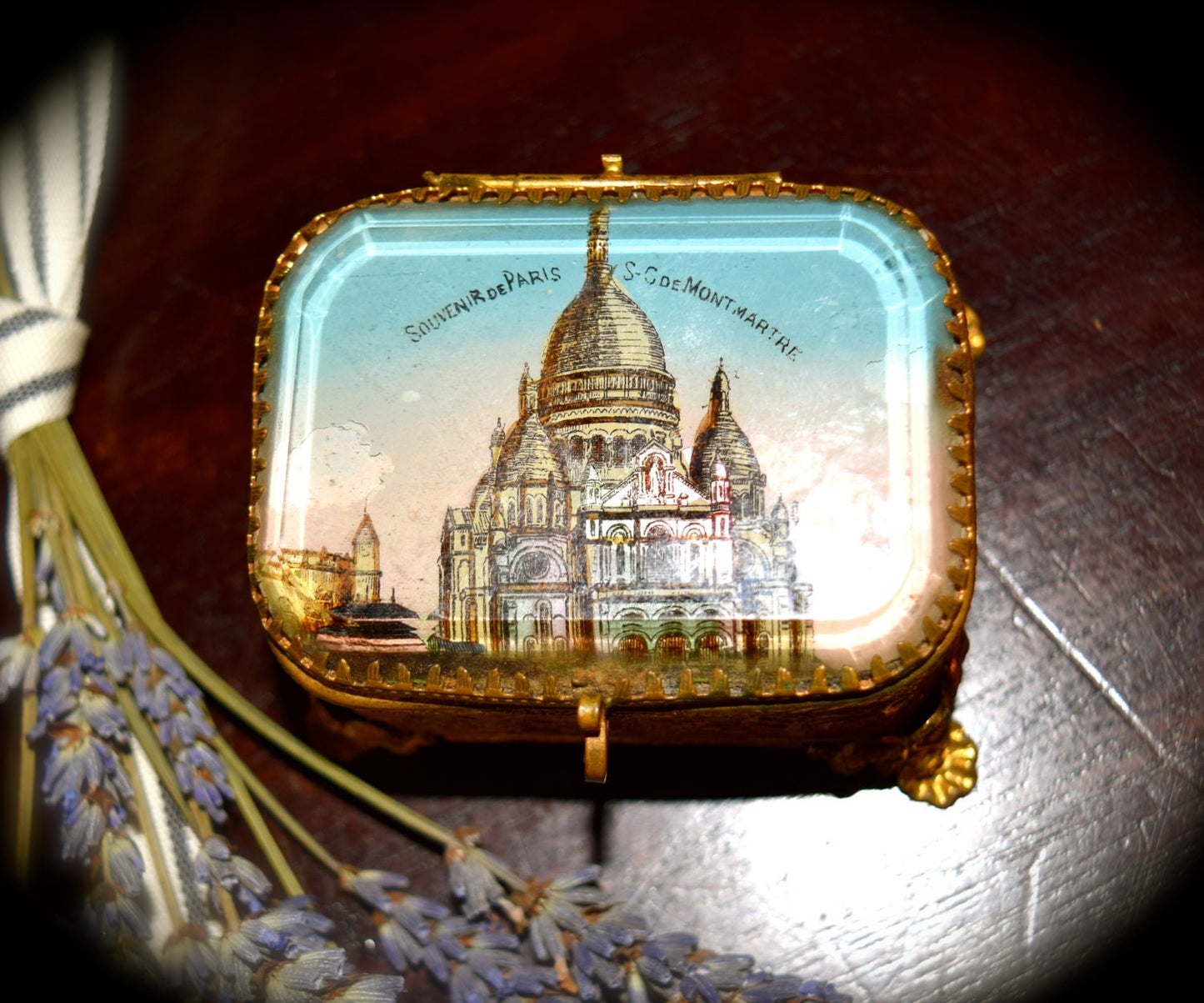 Souvenir De Paris S. G. De Montmartre French Jewelry Box   Sku: J059