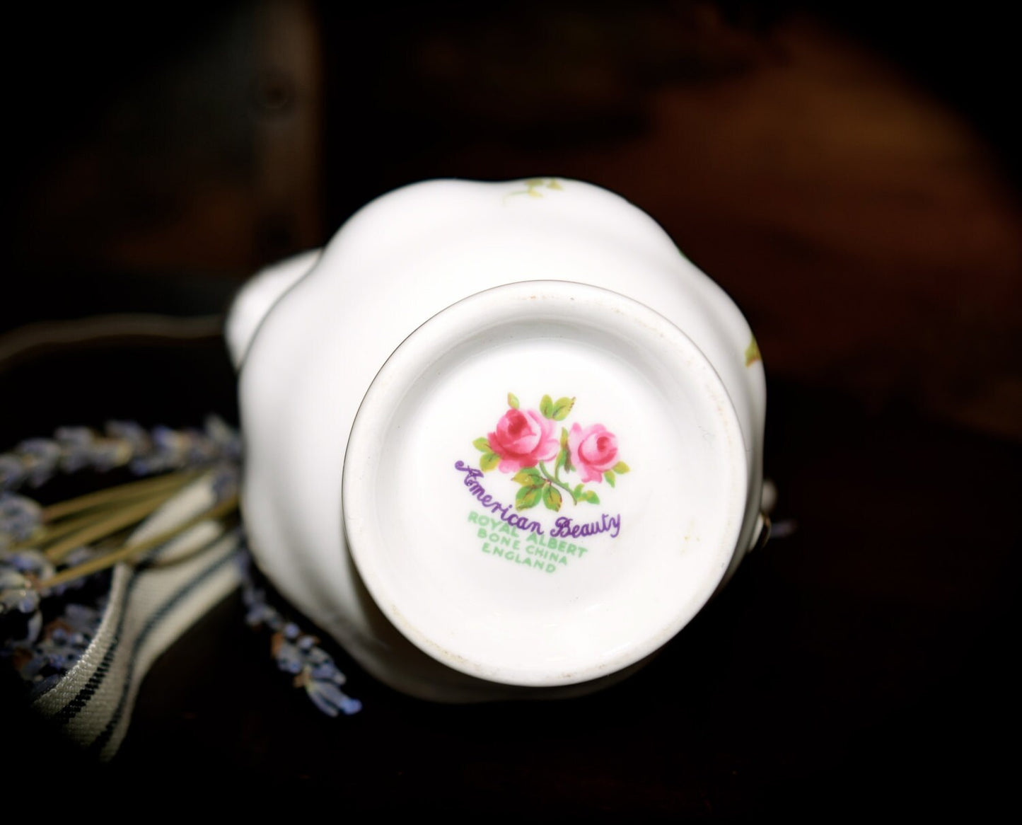 Vintage Royal Albert American Beauty Creamer, Made in England   Sku: K179