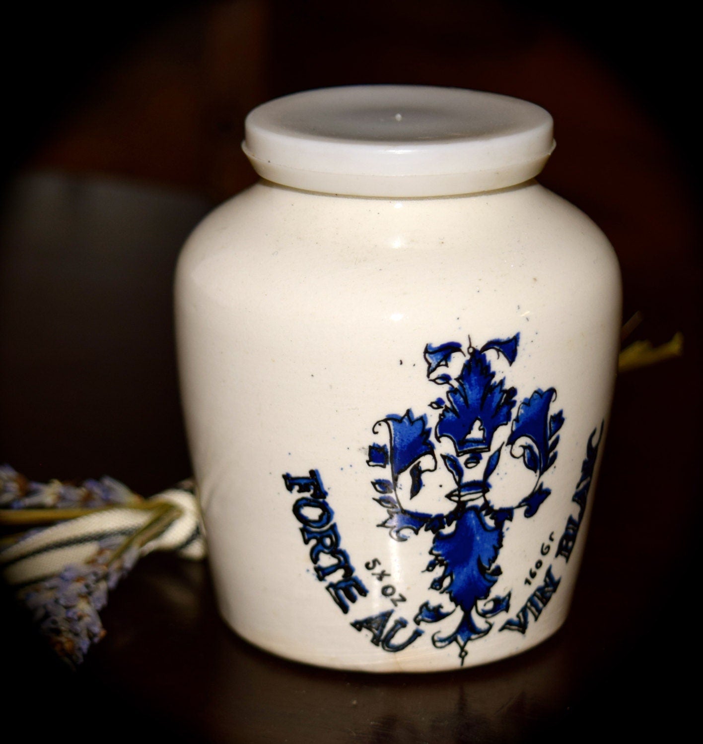 French Porcelaine Mustard Jar Marque et Modèle     Sku: C230